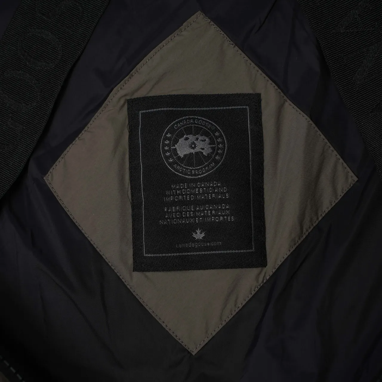 P820 ​​CANADA GOOSE丨Canada Goose Ouyang Nana second generation hooded down jacket Color: Coffee Size: XS-XXL